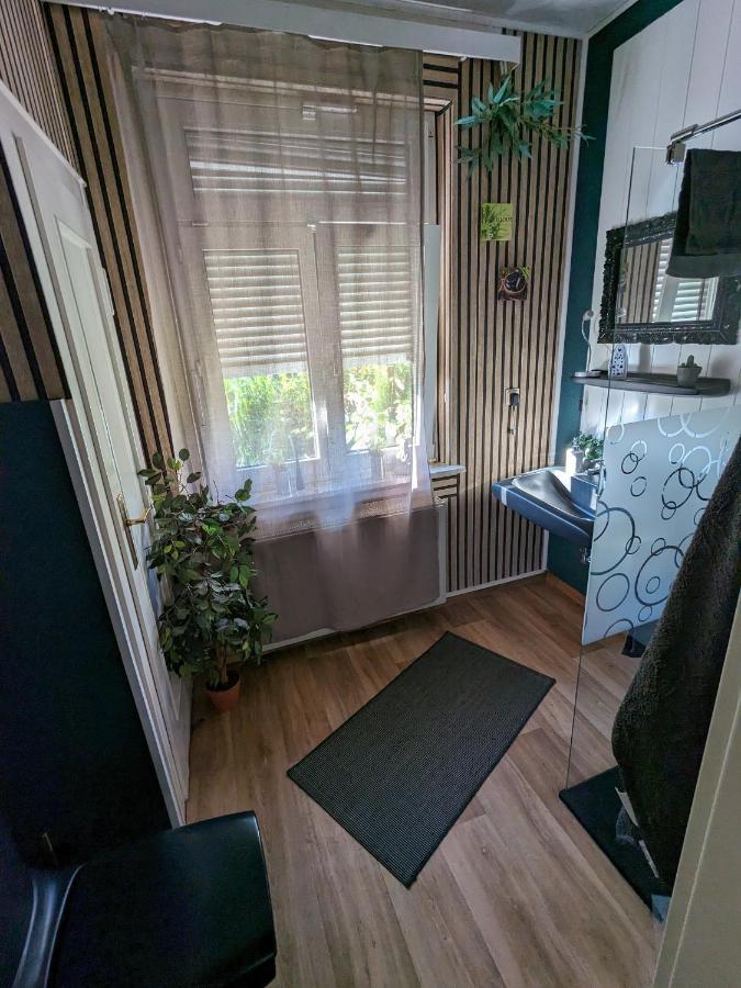 Ferienwohnung Apartment Wilhelmshaven Inselviertel In Bester Lage - Selbstaendiger Check In Moeglich Exterior photo